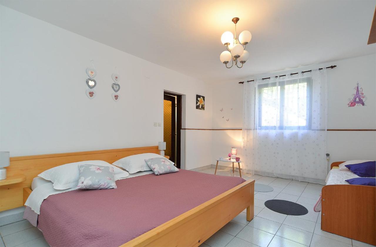 Apartment Dulijana 2042 Pola Esterno foto
