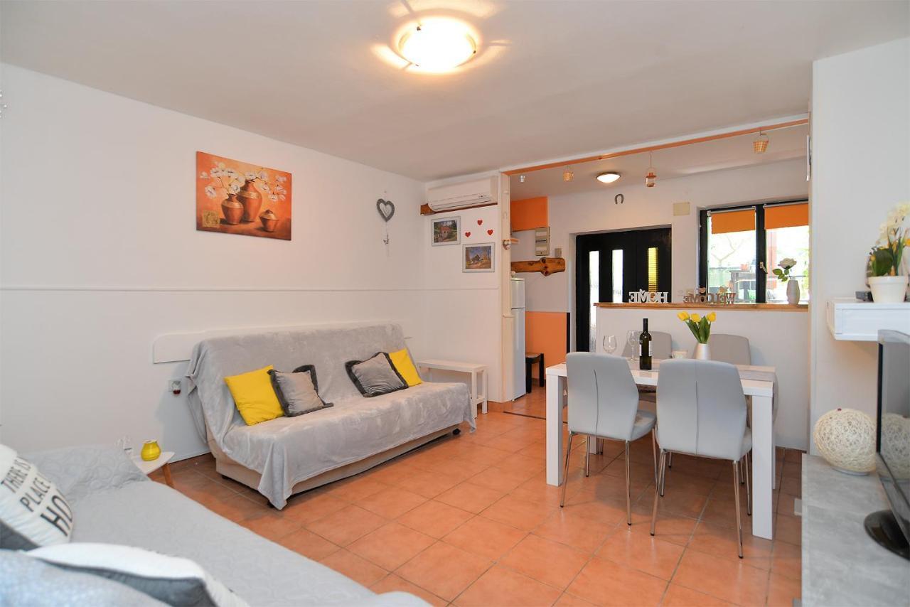 Apartment Dulijana 2042 Pola Esterno foto